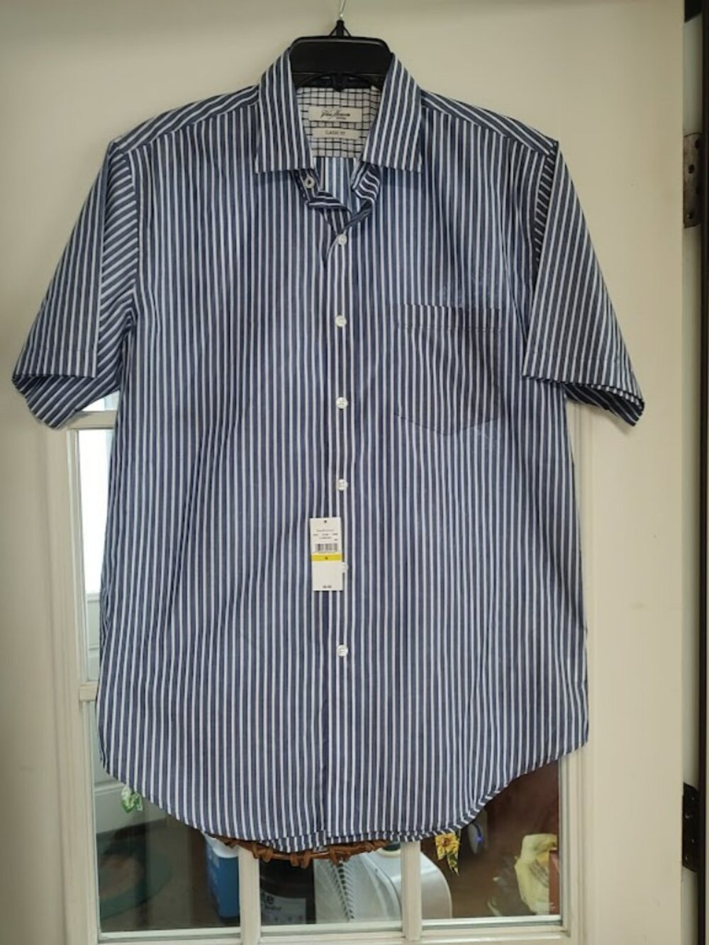 New Van Heusen Blue White Striped Classic Fit Short Sleeve Shirt Men's M